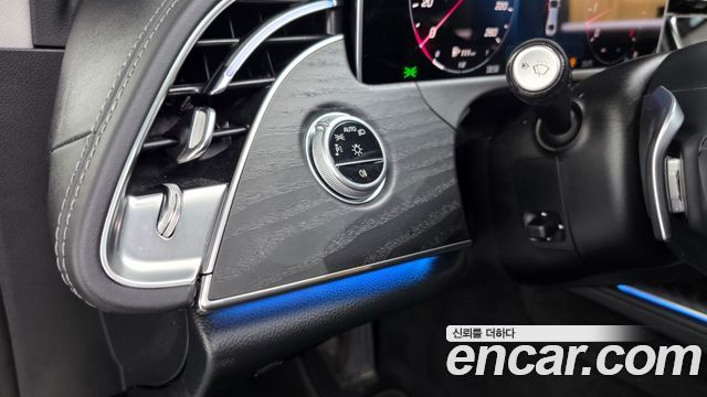 Mercedes-Benz E-Class E200 Avantgarde