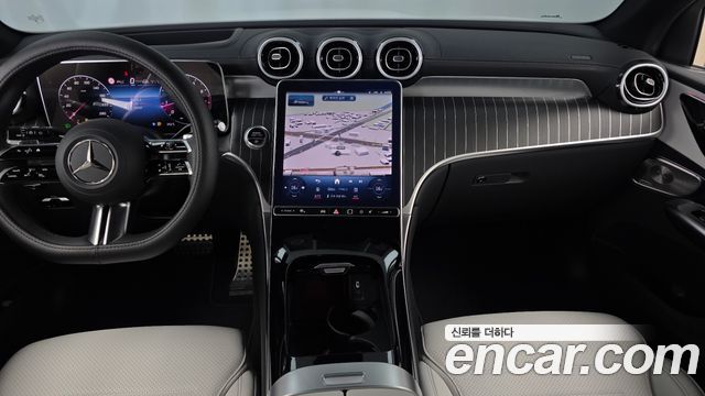 Mercedes-Benz GLC-Class GLC300 4MATIC AMG Line