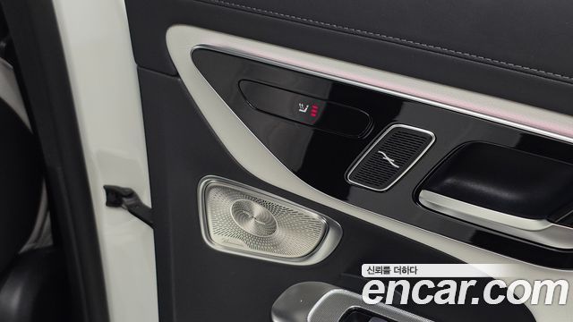 Mercedes-Benz GLC-Class GLC300 4MATIC AMG Line