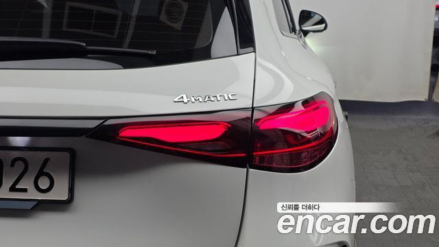 Mercedes-Benz GLC-Class GLC300 4MATIC AMG Line