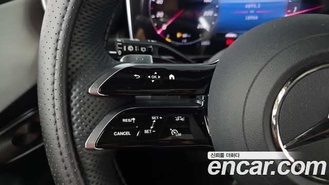 Mercedes-Benz GLC-Class GLC300 4MATIC AMG Line