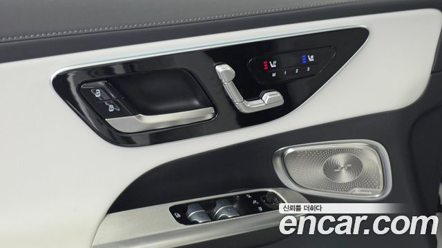 Mercedes-Benz GLC-Class GLC300 4MATIC AMG Line