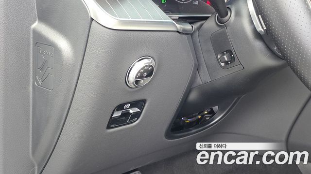 Mercedes-Benz GLC-Class GLC300 4MATIC AMG Line