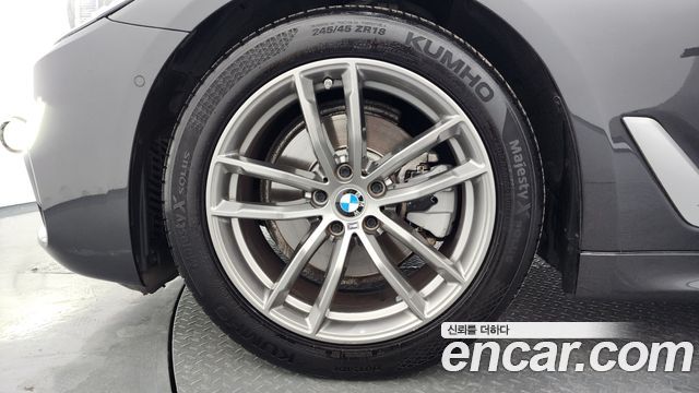 BMW 5-Series 520i M Sport