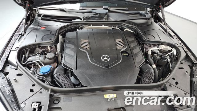 Mercedes-Benz S-Class S560L 4MATIC