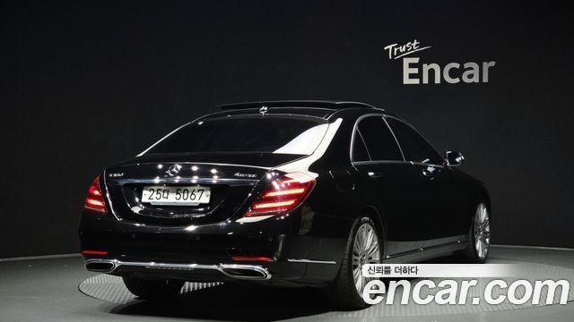 Mercedes-Benz S-Class S560L 4MATIC