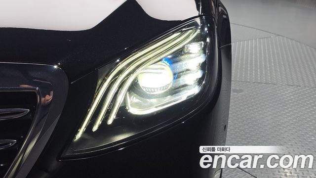 Mercedes-Benz S-Class S560L 4MATIC