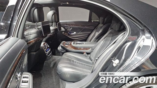Mercedes-Benz S-Class S560L 4MATIC
