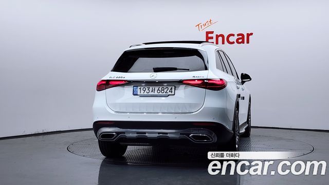 Mercedes-Benz GLC-Class GLC220 d 4MATIC