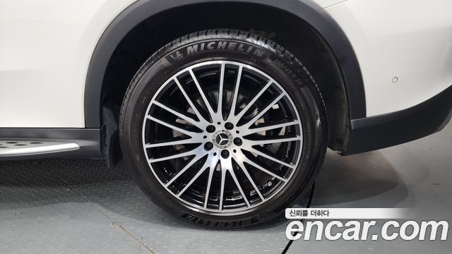 Mercedes-Benz GLC-Class GLC220 d 4MATIC