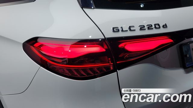 Mercedes-Benz GLC-Class GLC220 d 4MATIC