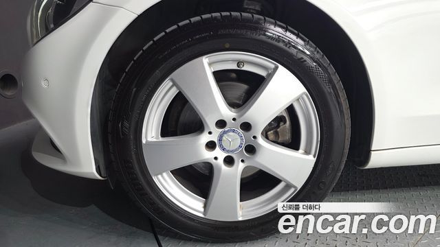 Mercedes-Benz C-Class C200