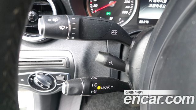 Mercedes-Benz C-Class C200