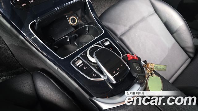Mercedes-Benz C-Class C200