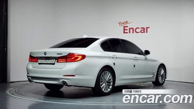 BMW 5-Series 530i Luxury Plus