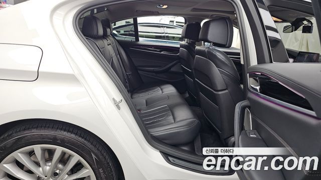 BMW 5-Series 530i Luxury Plus