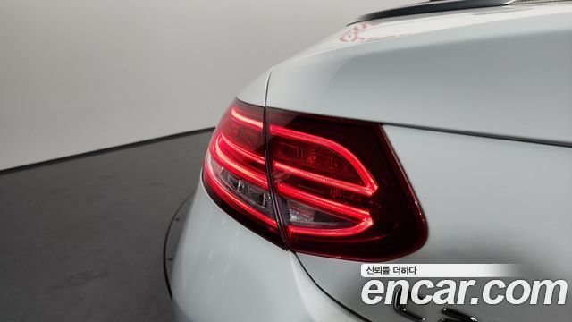 Mercedes-Benz C-Class C200 Cabriolet