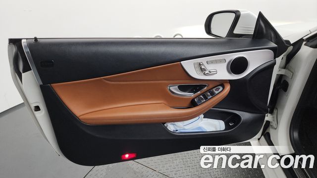 Mercedes-Benz C-Class C200 Cabriolet