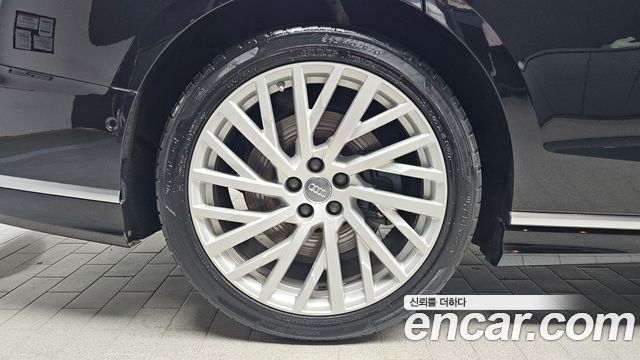 Audi A8 55 TFSI Quattro LWB