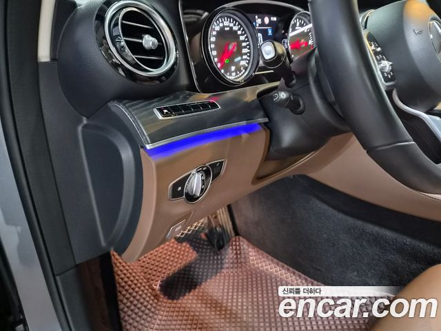 Mercedes-Benz E-Class E220d Avantgarde