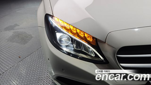 Mercedes-Benz C-Class C200 d
