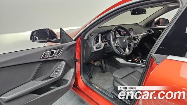 BMW 2-Series 218d Advantage
