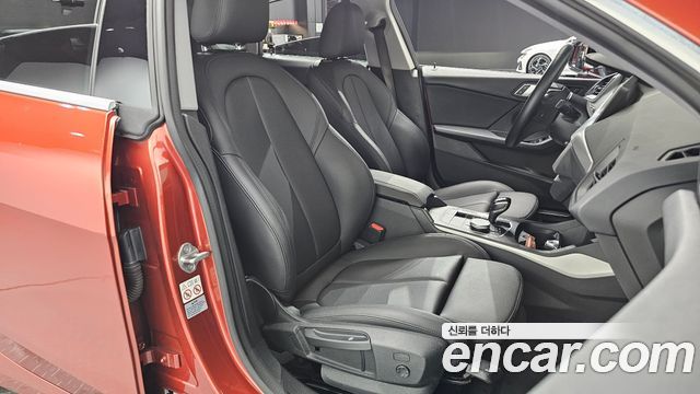 BMW 2-Series 218d Advantage