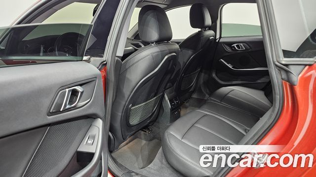 BMW 2-Series 218d Advantage