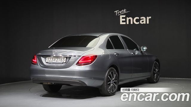 Mercedes-Benz C-Class C200