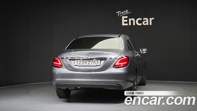 Mercedes-Benz C-Class C200