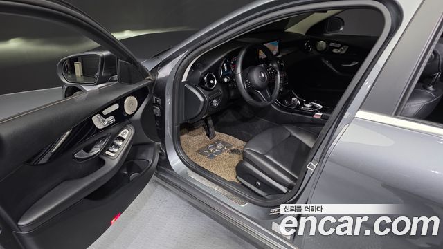 Mercedes-Benz C-Class C200