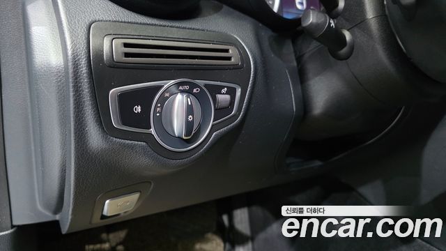 Mercedes-Benz C-Class C200