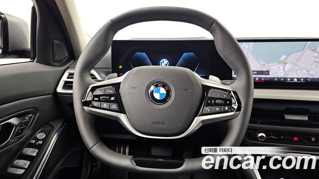 BMW 3-Series 320i