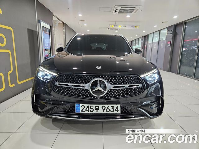 Mercedes-Benz GLC-Class GLC300 4MATIC AMG Line