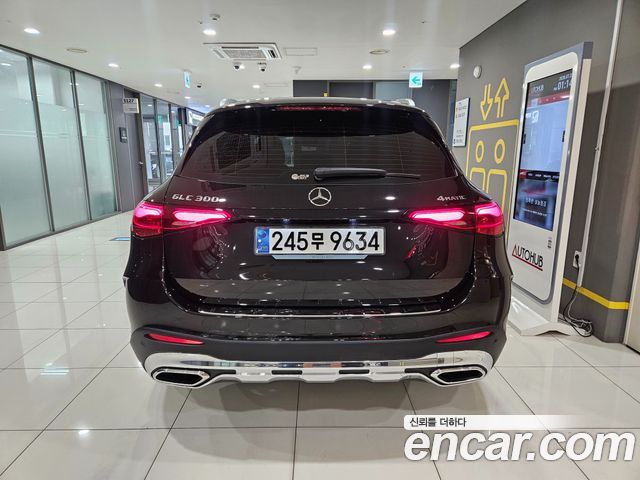 Mercedes-Benz GLC-Class GLC300 4MATIC AMG Line