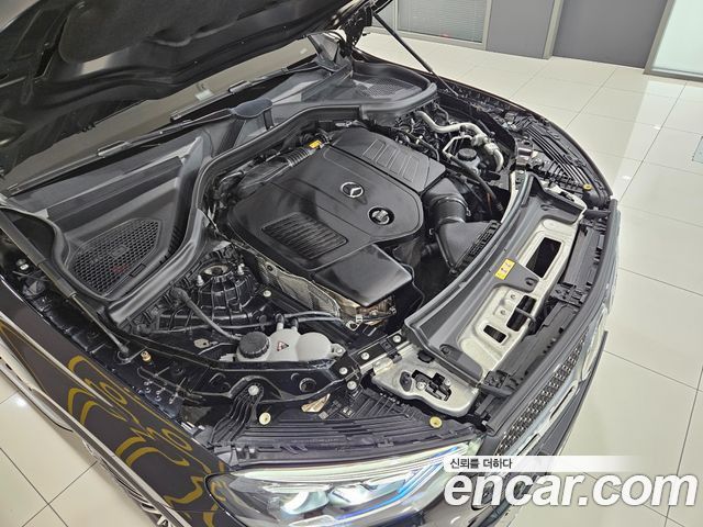 Mercedes-Benz GLC-Class GLC300 4MATIC AMG Line
