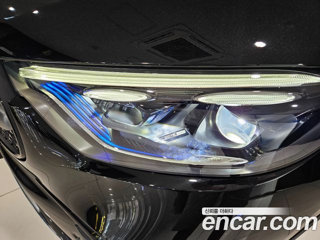 Mercedes-Benz GLC-Class GLC300 4MATIC AMG Line