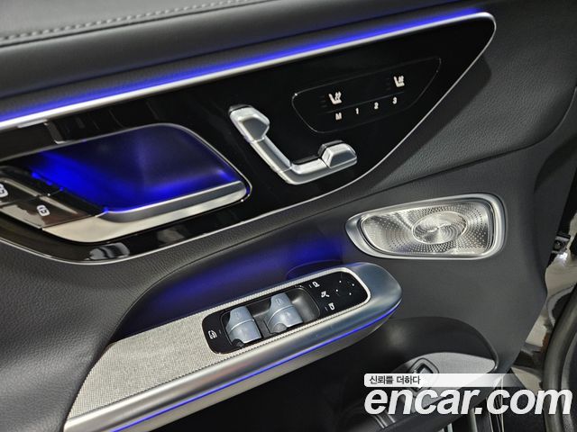 Mercedes-Benz GLC-Class GLC300 4MATIC AMG Line