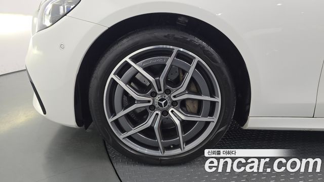 Mercedes-Benz E-Class E220d 4MATIC AMG Line