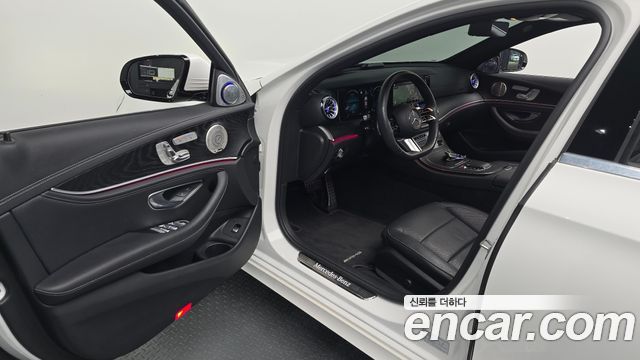 Mercedes-Benz E-Class E220d 4MATIC AMG Line