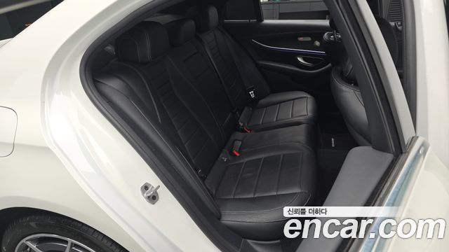 Mercedes-Benz E-Class E220d 4MATIC AMG Line