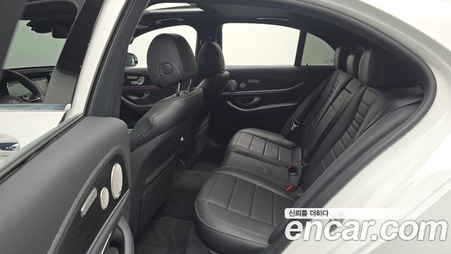 Mercedes-Benz E-Class E220d 4MATIC AMG Line