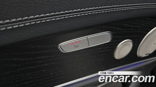 Mercedes-Benz E-Class E220d 4MATIC AMG Line