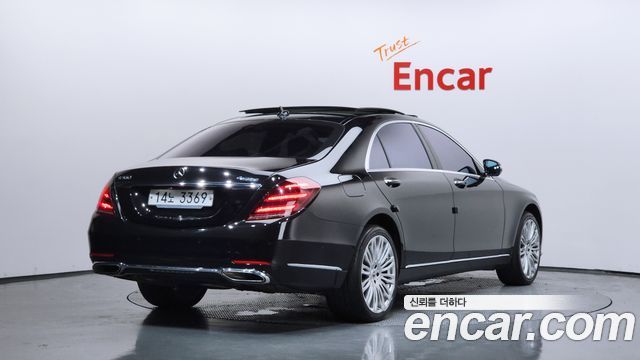 Mercedes-Benz S-Class S560L 4MATIC
