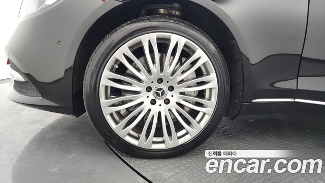 Mercedes-Benz S-Class S560L 4MATIC
