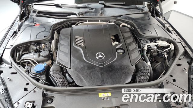 Mercedes-Benz S-Class S560L 4MATIC