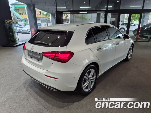 Mercedes-Benz A-Class A220 Hatchback