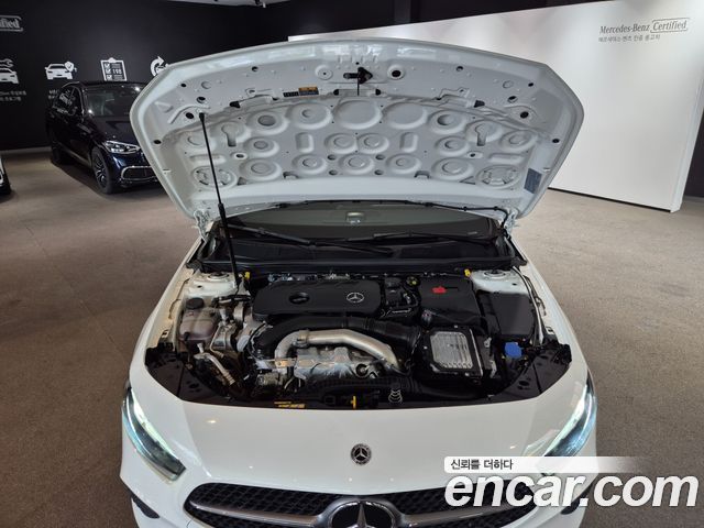 Mercedes-Benz A-Class A220 Hatchback