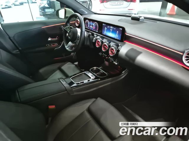 Mercedes-Benz A-Class A220 Hatchback
