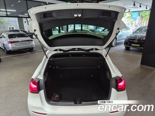 Mercedes-Benz A-Class A220 Hatchback